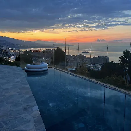 Villa 4 à Près De Monaco