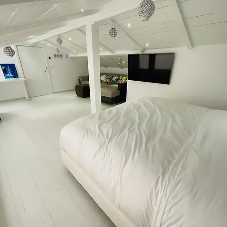 Villa 4 à Près De Monaco *