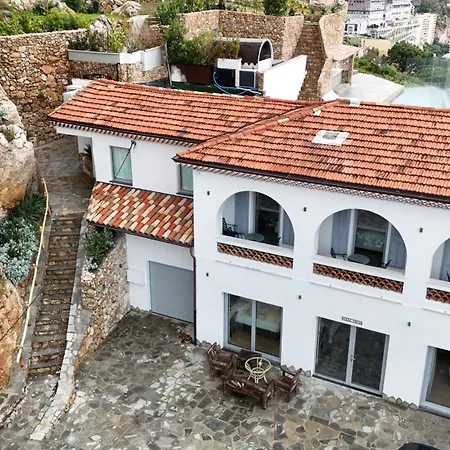 Villa 4 à Près De Monaco Cap-d'Ail