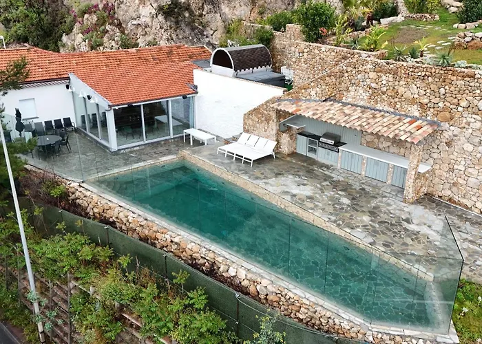 4 A Pres De Monaco Villa