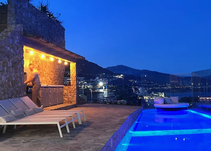 Villa 4 A Pres De Monaco